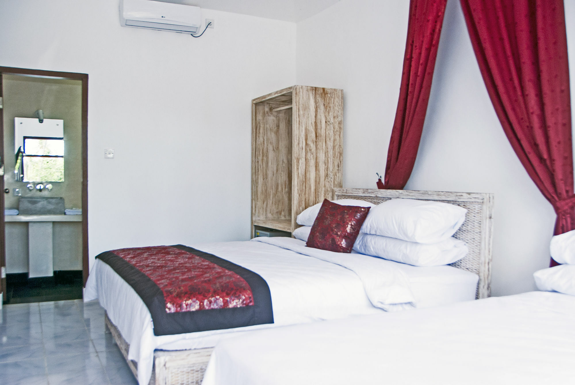 Mangsit Lombok Senggigi Hotel מראה חיצוני תמונה